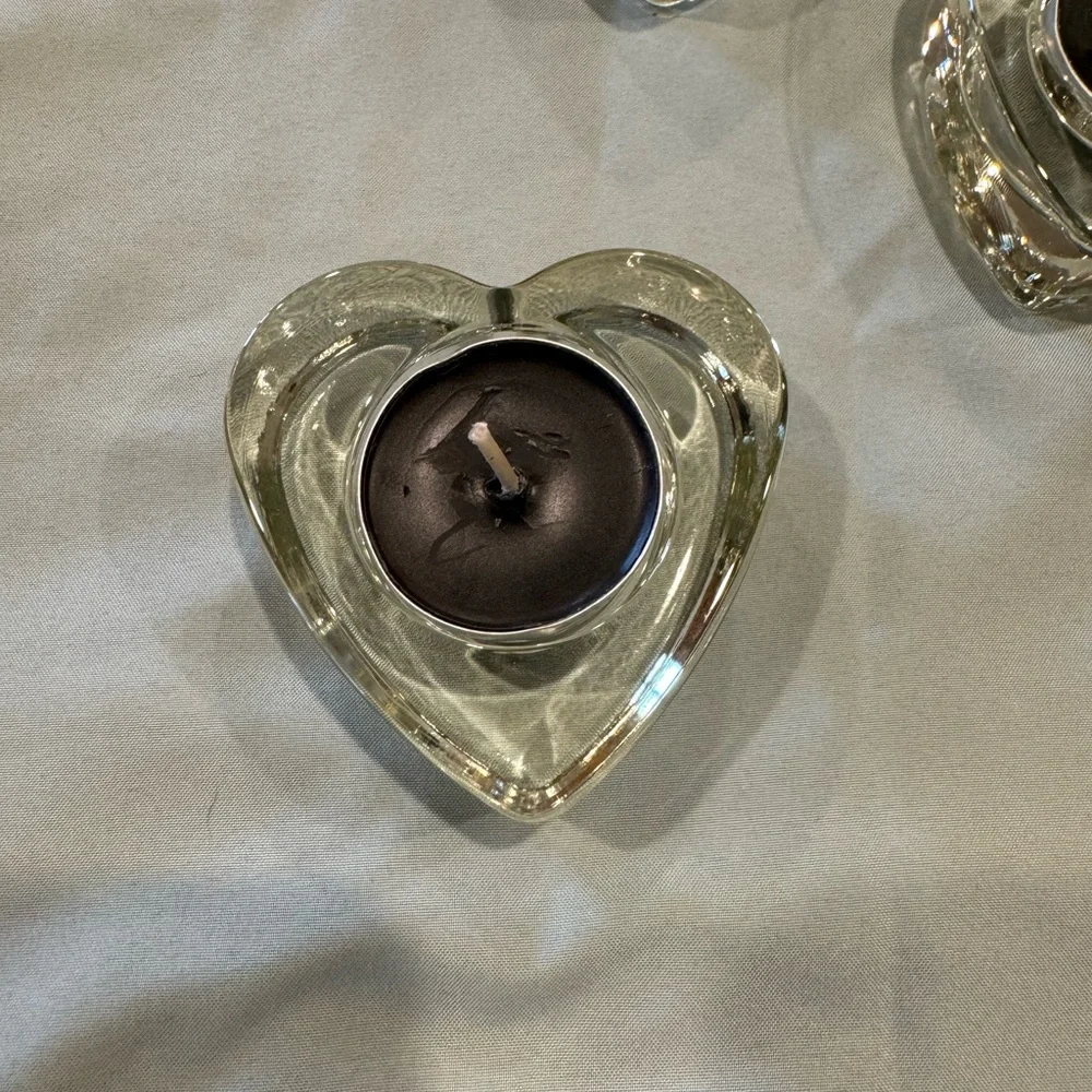 Set of 3 Heart-shaped Glass Tea light Candle Holders - Picture 4 of 4